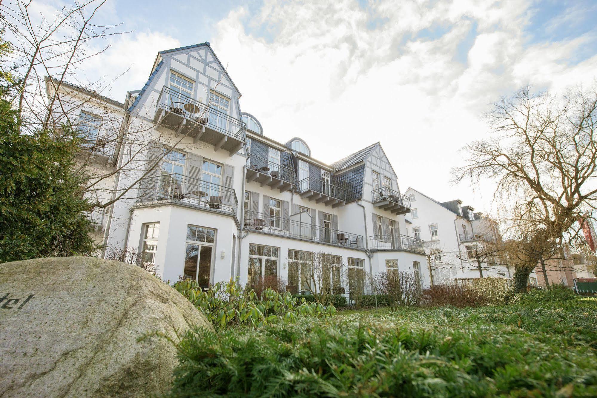 Aparthotel Kuehlungsborn, Villa Am Konzertgarten Exterior photo